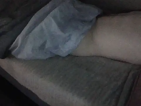 Wojtek150398 online show from October 27, 9:08 pm