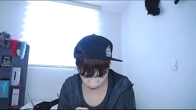 lucky stricke online show from September 16, 8:32 pm