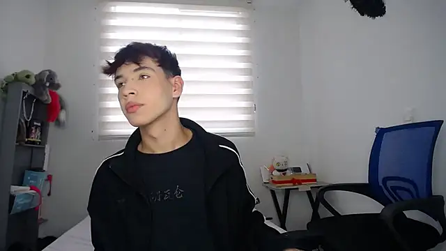 lucky stricke online show from September 22, 8:55 pm