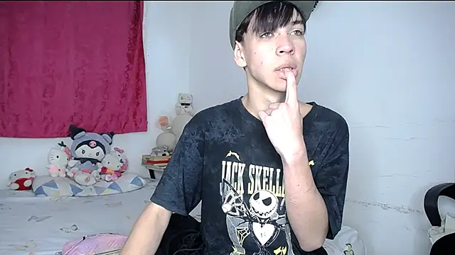 lucky stricke online show from October 21, 3:40 am