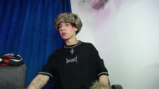 lucky stricke online show from February 25, 4:44 am