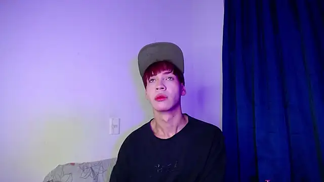 lucky stricke online show from March 28, 8:03 am