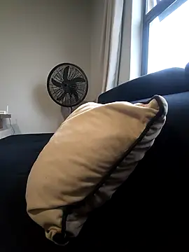 mojaymort online show from April 19, 1:10 pm