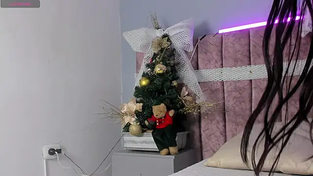  jasmine blush online show from December 21, 1:18 pm