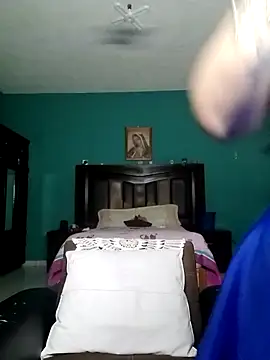 Snapshot of cositabonita08 chatting on November 27, 9:17 pm cositabonita08 online show from November 27, 9:17 pm