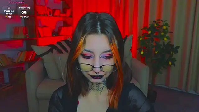 Mistress  Marcelline online show from April 18, 1:42 am