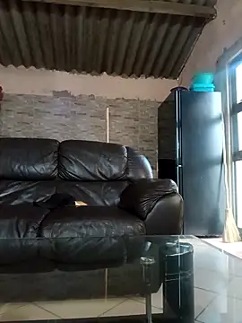 Snapshot of OsbertMikes chatting on October 13, 5:51 am OsbertMikes online show from October 13, 5:51 am