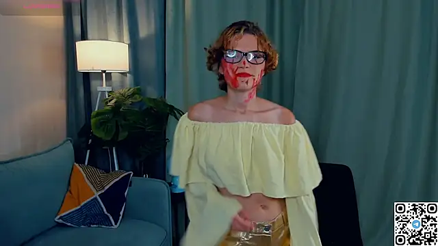 Snapshot of EdlinGathright chatting on October 30, 3:30 am EdlinGathright online show from October 30, 3:30 am