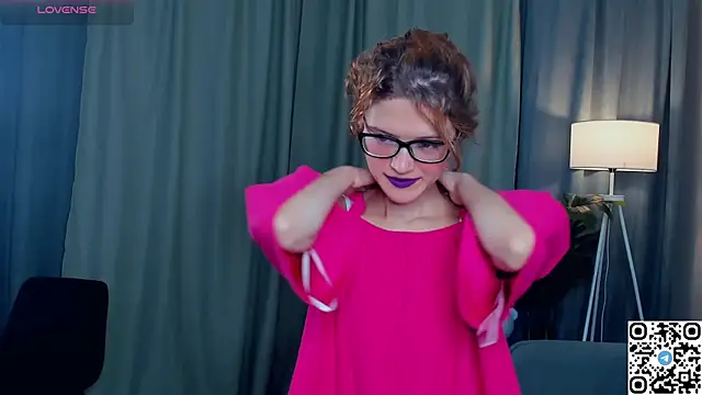 Snapshot of EdlinGathright chatting on November 25, 4:12 am EdlinGathright online show from November 25, 4:12 am