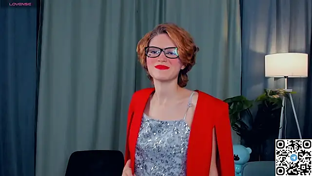 Snapshot of EdlinGathright chatting on December 2, 3:45 am EdlinGathright online show from December 2, 3:45 am