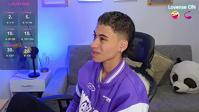 yulian vasquez online show from November 25, 12:27 pm