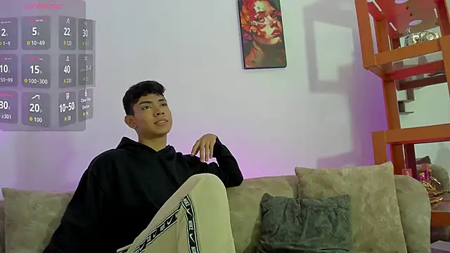 Snapshot of LoganTwink18 chatting on November 18, 12:31 pm LoganTwink18 online show from November 18, 12:31 pm