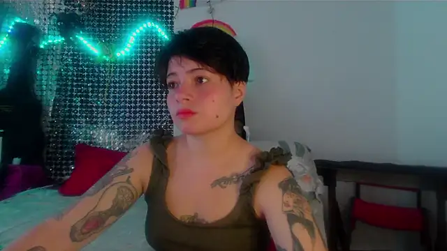 Snapshot of Mitsuha_gate chatting on October 24, 2:46 pm Mitsuha gate online show from October 24, 2:46 pm