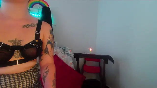 Snapshot of Mitsuha_gate chatting on November 25, 2:17 pm Mitsuha gate online show from November 25, 2:17 pm