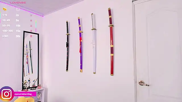 Snapshot of Nicorobinn chatting on October 4, 8:18 pm Nicorobinn online show from October 4, 8:18 pm