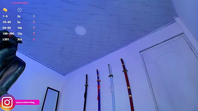 Snapshot of Nicorobinn chatting on February 5, 9:19 pm Nicorobinn online show from February 5, 9:19 pm