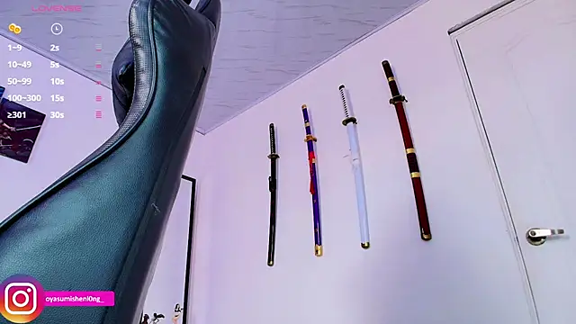 Snapshot of Nicorobinn chatting on February 7, 8:01 pm Nicorobinn online show from February 7, 8:01 pm