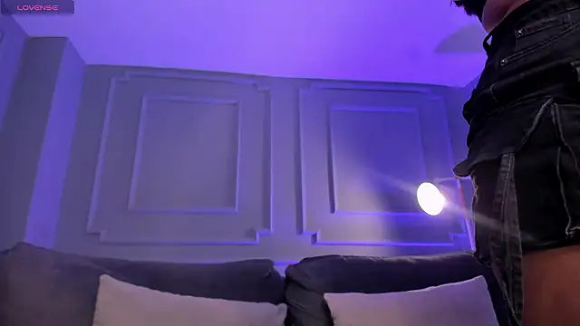 AmbarJames  online show from February 2, 12:15 pm