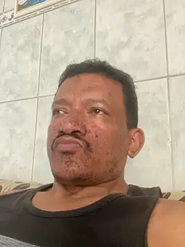 Snapshot of PIROCAGG21 chatting on September 18, 10:39 am PIROCAGG21 online show from September 18, 10:39 am