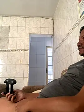 Snapshot of PIROCAGG21 chatting on November 18, 12:31 pm PIROCAGG21 online show from November 18, 12:31 pm