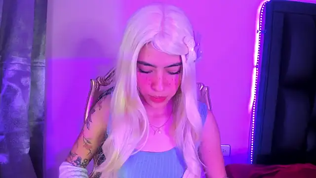 Snapshot of ValkaGrecco chatting on November 2, 2:58 am ValkaGrecco online show from November 2, 2:58 am