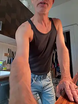 SexyLeon8 online show from September 10, 5:51 am