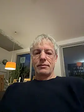 SexyLeon8 online show from January 12, 6:29 am