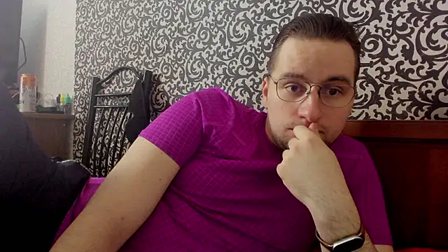 romiosabrino online show from March 22, 12:41 pm