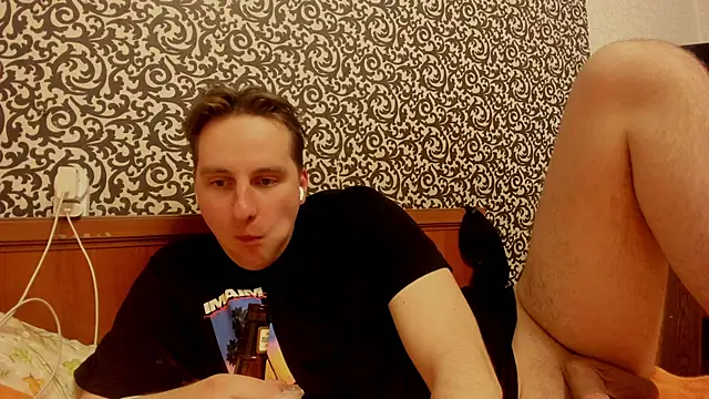 romiosabrino online show from April 21, 6:55 pm