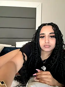 LilMisIndianx online show from December 22, 11:07 am