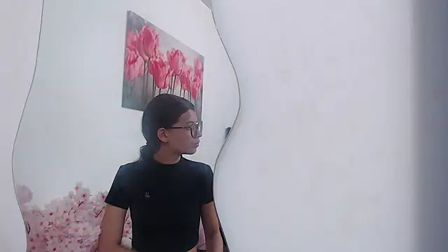 pinky f00x online show from March 24, 7:08 pm