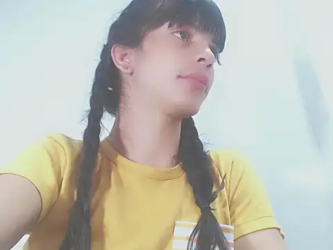 Snapshot of melody_unlimited_ chatting on September 15, 1:33 pm melody unlimited online show from September 15, 1:33 pm