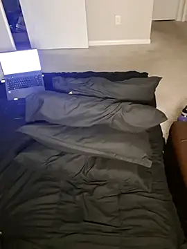 Thickkemzz41 online show from October 22, 11:59 pm