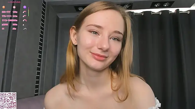 ElvinaRose online show from October 13, 3:39 am