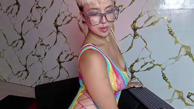 Rebeka-baker online show from April 9, 2:33 am