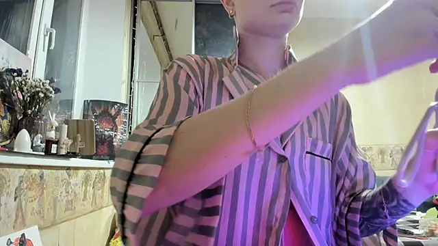 WatsonMi online show from September 16, 3:46 pm