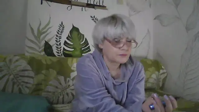 Catty Lady online show from December 20, 5:42 pm