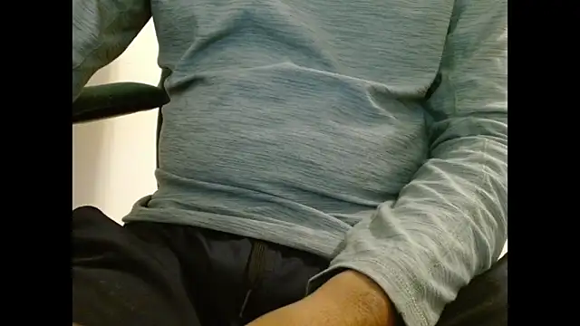 Snapshot of pranastro00 chatting on November 12, 12:00 am pranastro00 online show from November 12, 12:00 am