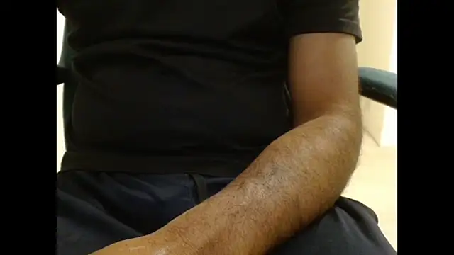 Snapshot of pranastro00 chatting on November 12, 4:40 pm pranastro00 online show from November 12, 4:40 pm