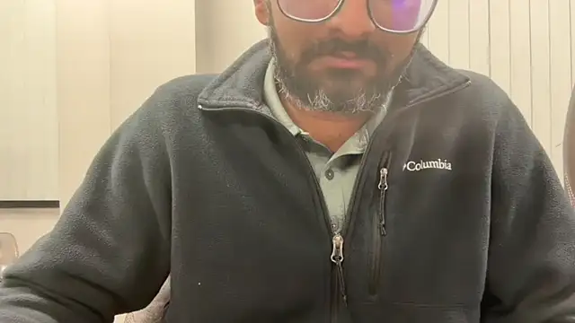 Snapshot of pranastro00 chatting on December 3, 10:13 am pranastro00 online show from December 3, 10:13 am