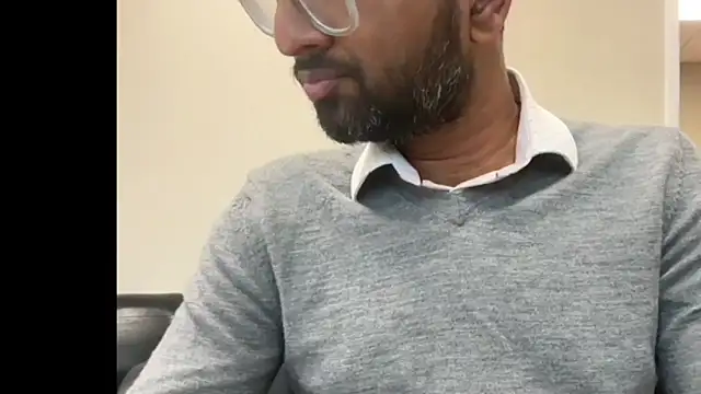 pranastro00 online show from March 30, 6:42 pm