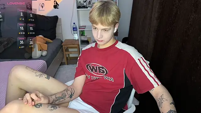 Snapshot of olivertasty chatting on September 8, 4:06 pm olivertasty online show from September 8, 4:06 pm