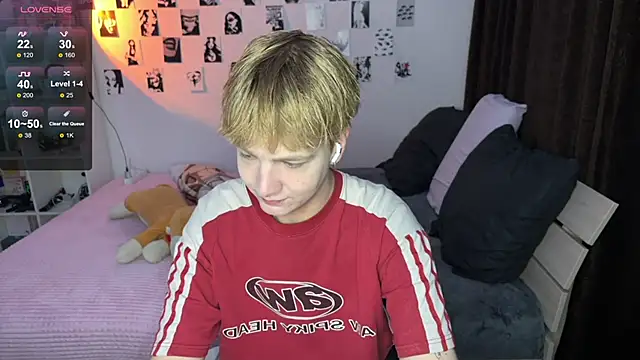 Snapshot of olivertasty chatting on September 17, 3:41 am olivertasty online show from September 17, 3:41 am