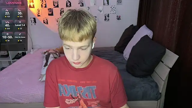 Snapshot of olivertasty chatting on September 23, 7:11 am olivertasty online show from September 23, 7:11 am