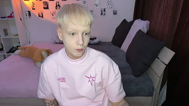 Snapshot of olivertasty chatting on September 26, 12:53 pm olivertasty online show from September 26, 12:53 pm