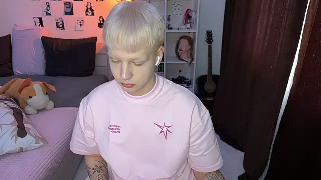 Snapshot of olivertasty chatting on September 27, 1:05 pm olivertasty online show from September 27, 1:05 pm