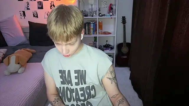 Snapshot of olivertasty chatting on September 30, 1:16 pm olivertasty online show from September 30, 1:16 pm