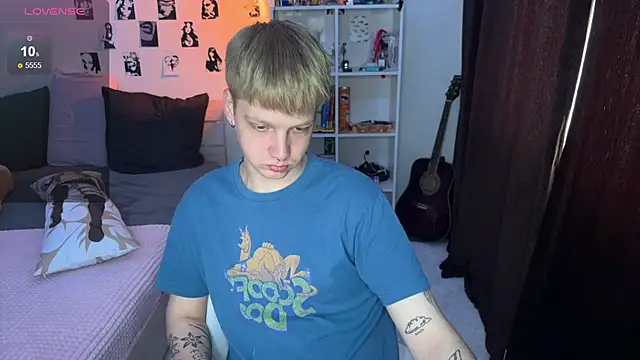 Snapshot of olivertasty chatting on October 2, 10:22 am olivertasty online show from October 2, 10:22 am