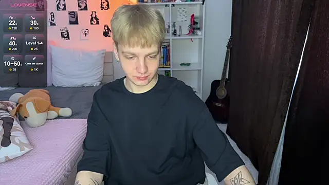 Snapshot of olivertasty chatting on October 11, 10:03 am olivertasty online show from October 11, 10:03 am