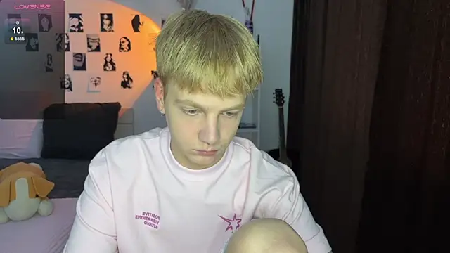 Snapshot of olivertasty chatting on October 12, 10:47 am olivertasty online show from October 12, 10:47 am